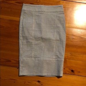 BeBe blue white seersucker pencil skirt size 2
